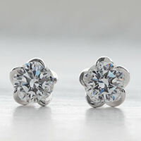 【ピアス】ラウンドカット・花・0.5ct ・GS0722Q_050X2